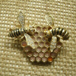 Vintage Bees with Honey Comb Pin Brooch